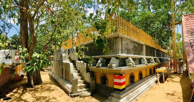 Vishvaparami_srimahabodhi_anuradhapuara_ (24)