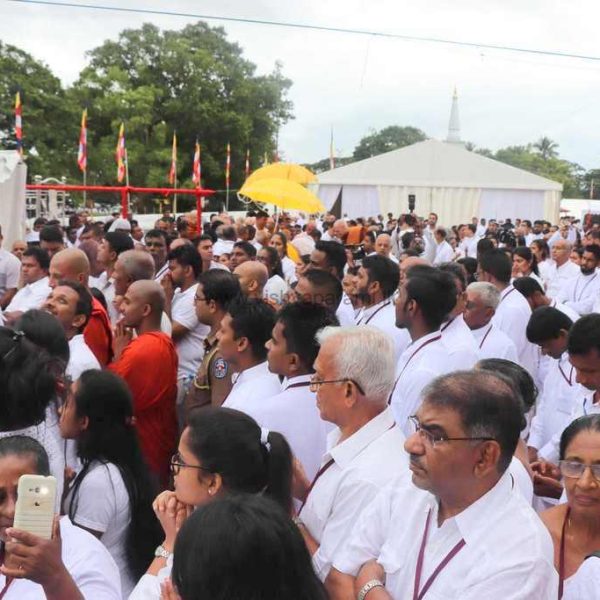vishvaparami_ruwanweliseya_goldpuja(139)