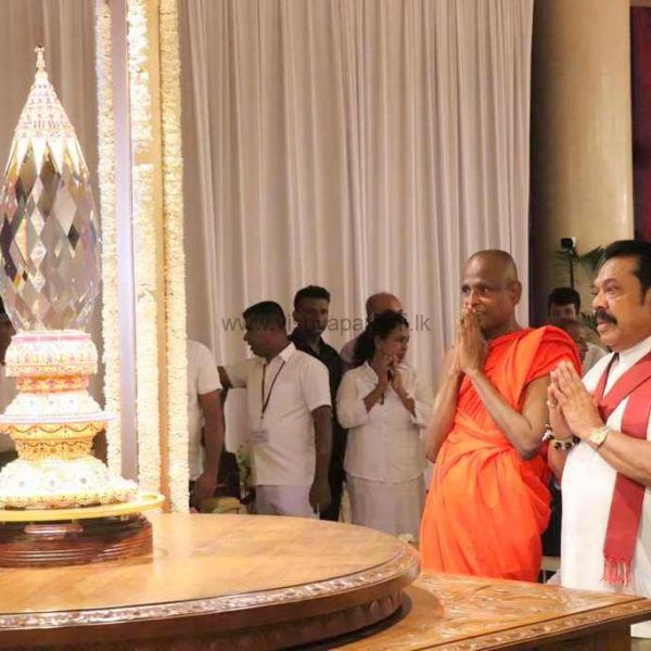 vishvaparami_ruwanweliseya_goldpuja(161)