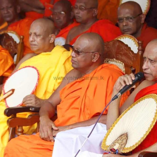 vishvaparami_ruwanweliseya_goldpuja(185)