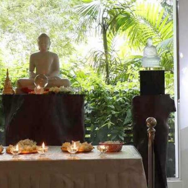 vishvaparami_ruwanweliseya_goldpuja(200)
