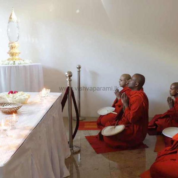 vishvaparami_ruwanweliseya_goldpuja(217)